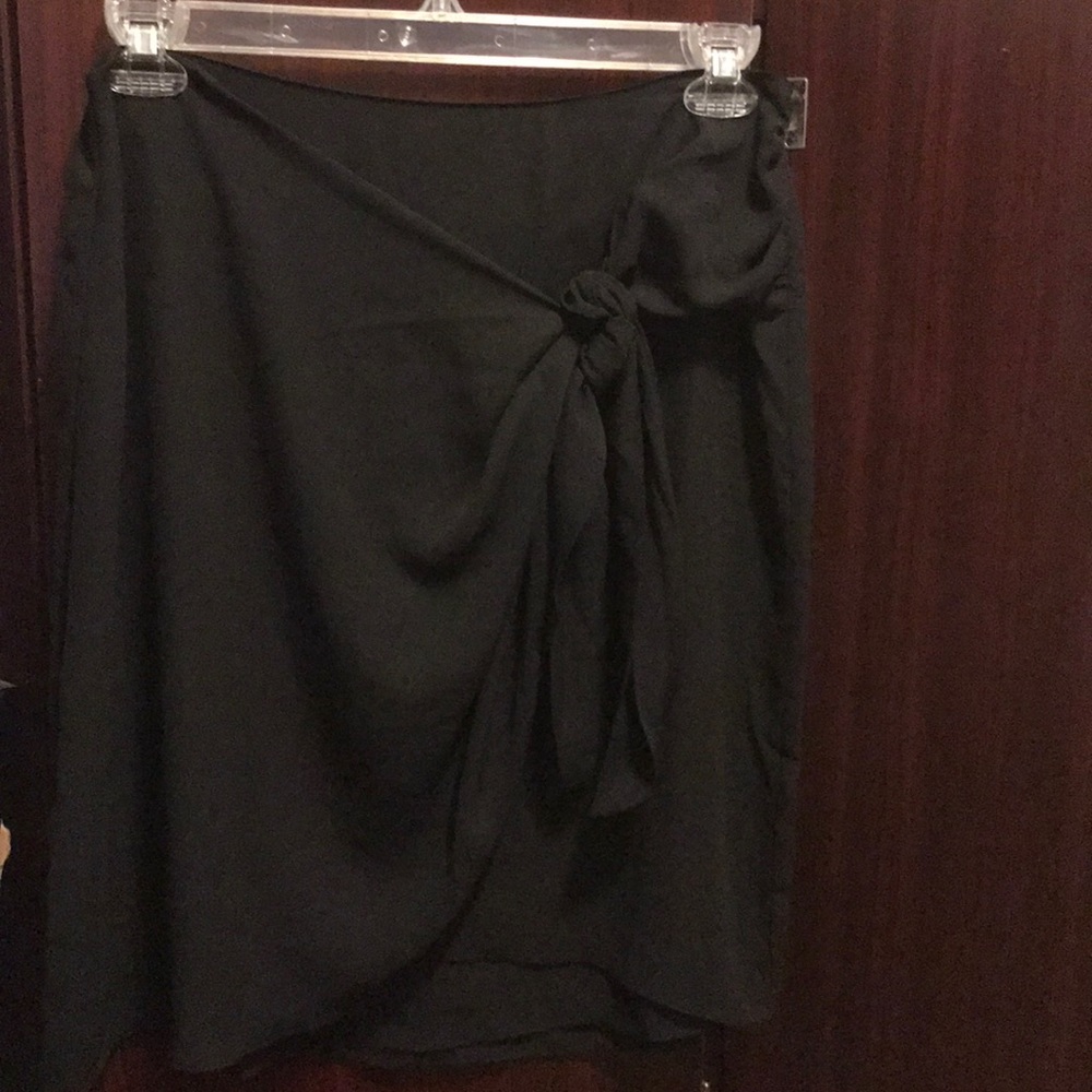 Front Knot Detail on this Skirt
